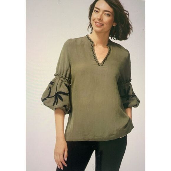 Chico's Linen Blend Lantern Sleeve Blouse size 05 or US 6 - Picture 1 of 6